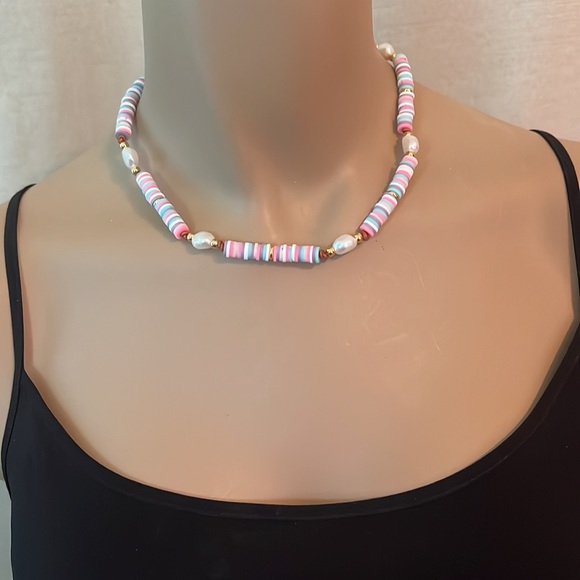 Seaside Pearls Pastel Heishi Beaded Freshwater Pearl Leather Choker Necklace New - Picture 2 of 3